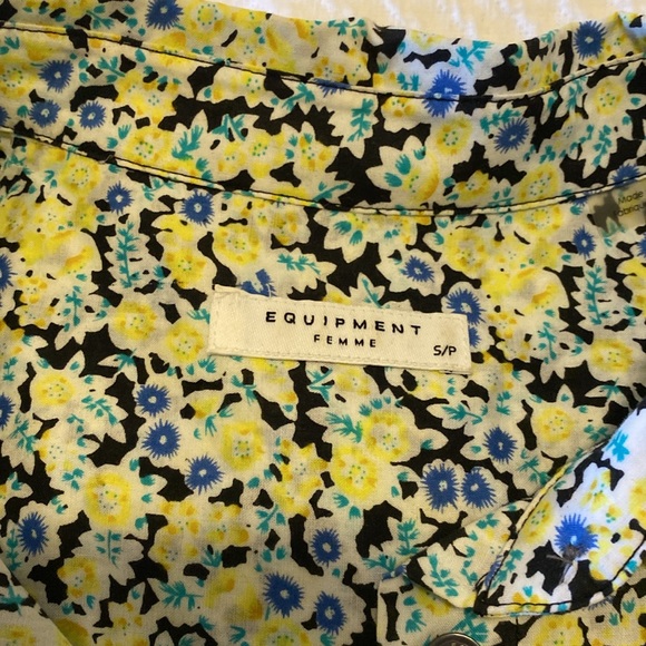 Equipment Two Print Button Down - Size Small - Picture 3 of 6